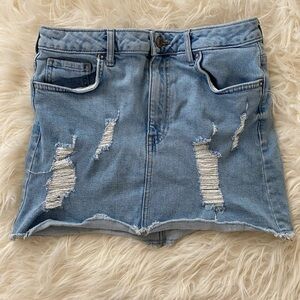 Women’s Forever‎ 21 Denim distressed skirt